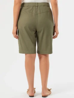 Bermuda in gabardina di cotone - VERDE OLIVA