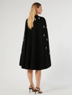 Cappa in drap di pura lana con ricamo - NERO