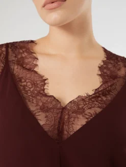 Top in georgette e pizzo - ROSSO VIOLA
