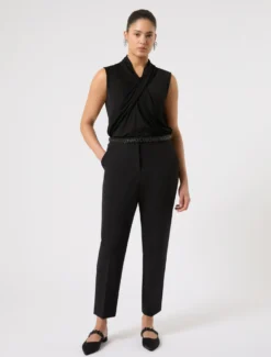 T-shirt in jersey interlock con drappeggio - NERO